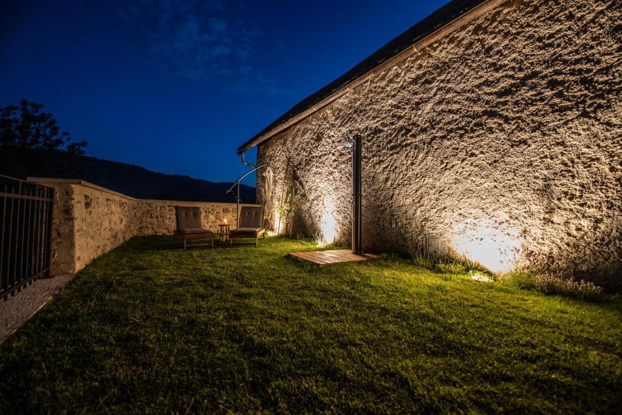 Meznarija Radovljica Apartamento Exterior foto