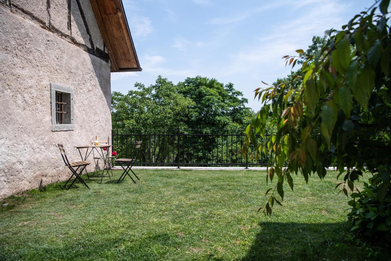 Meznarija Radovljica Apartamento Exterior foto