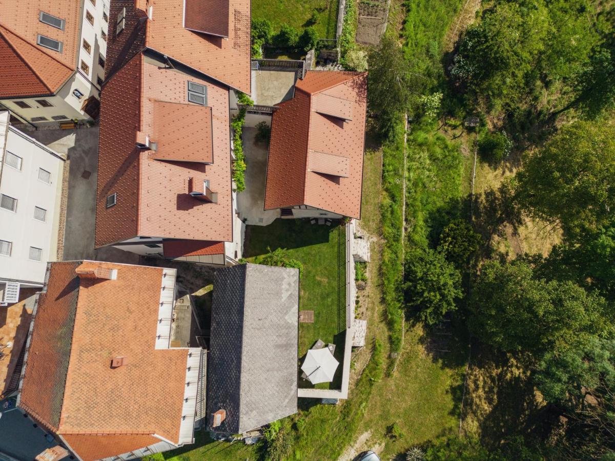 Meznarija Radovljica Apartamento Exterior foto